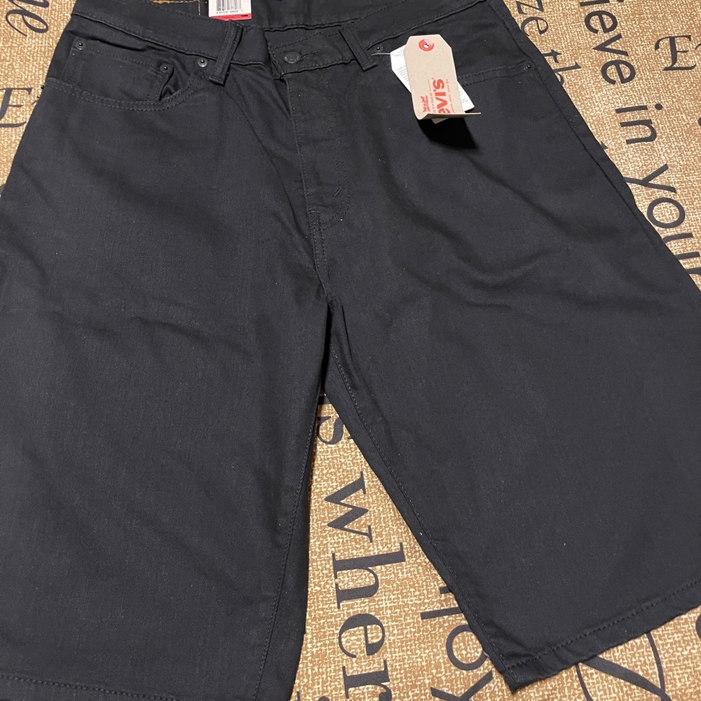 Men Levi’s Shorts 569